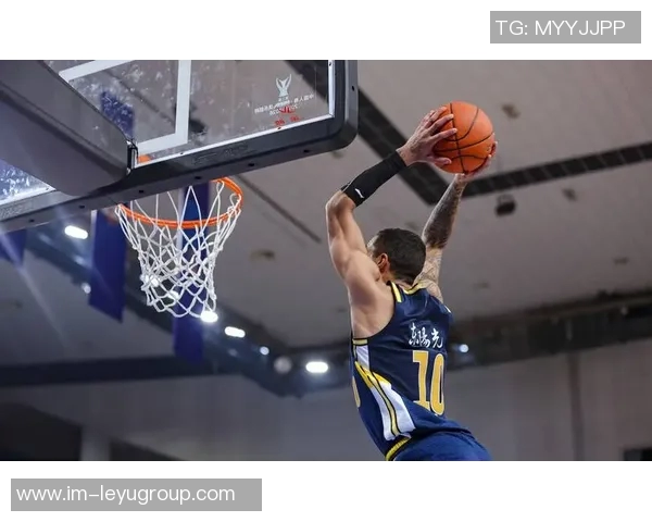 奎因豪取33分10板10助自信宣言新秀赛季将创造辉煌成就 奎因豪取33分10板10助自信宣言新秀赛季将创造辉煌成就