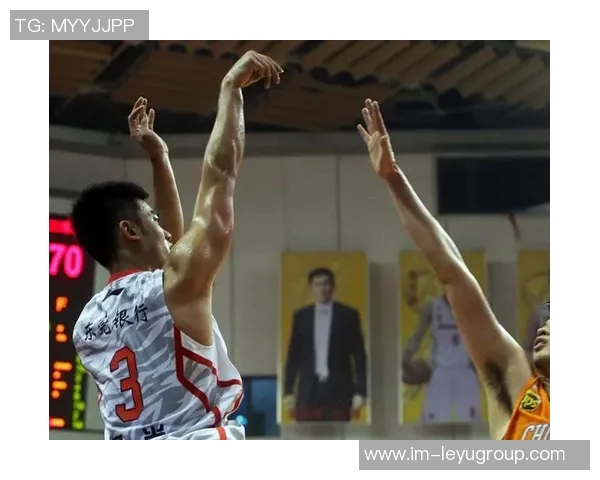 拓媒点评杨瀚森表现提升逐渐展现潜力与进步的希望 拓媒点评杨瀚森表现提升逐渐展现潜力与进步的希望